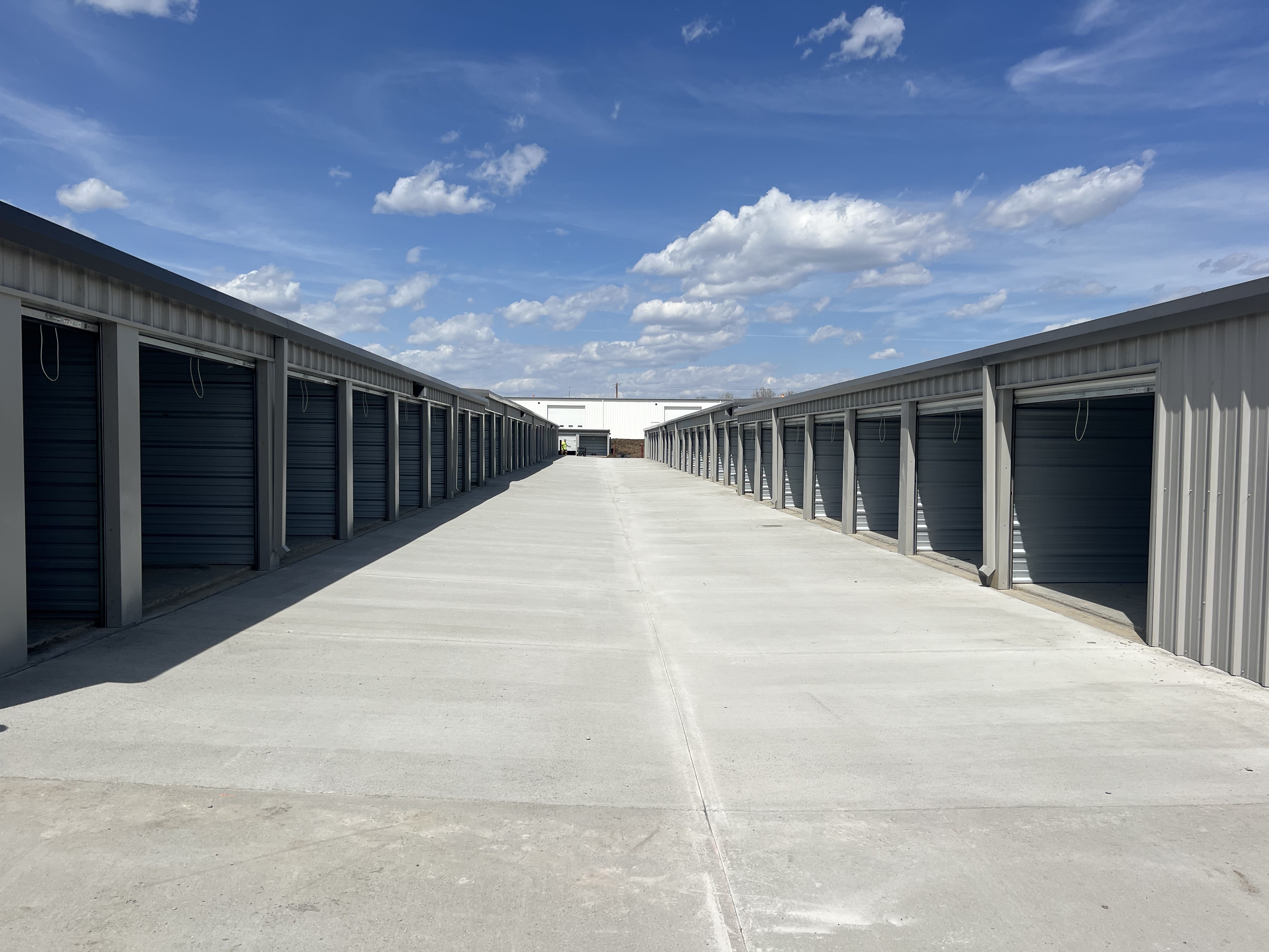 Large and Convenient Storage with Multiple Choices of Sizes in Norwalk, IA